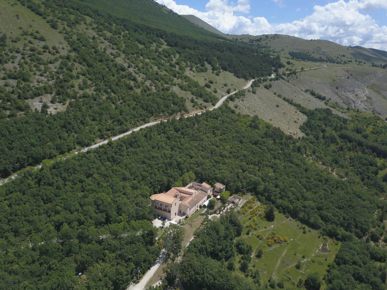 Convento Di San Colombo 호텔 산토스테파노디세싸니오 외부 사진